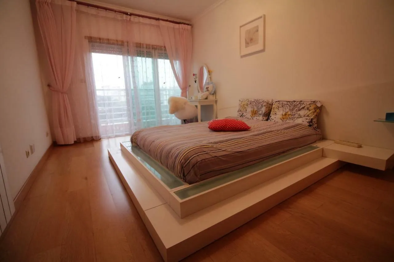 Appartamento Av. D. Joao II Modern Apt Near Altice Arena Hotel Lisbona